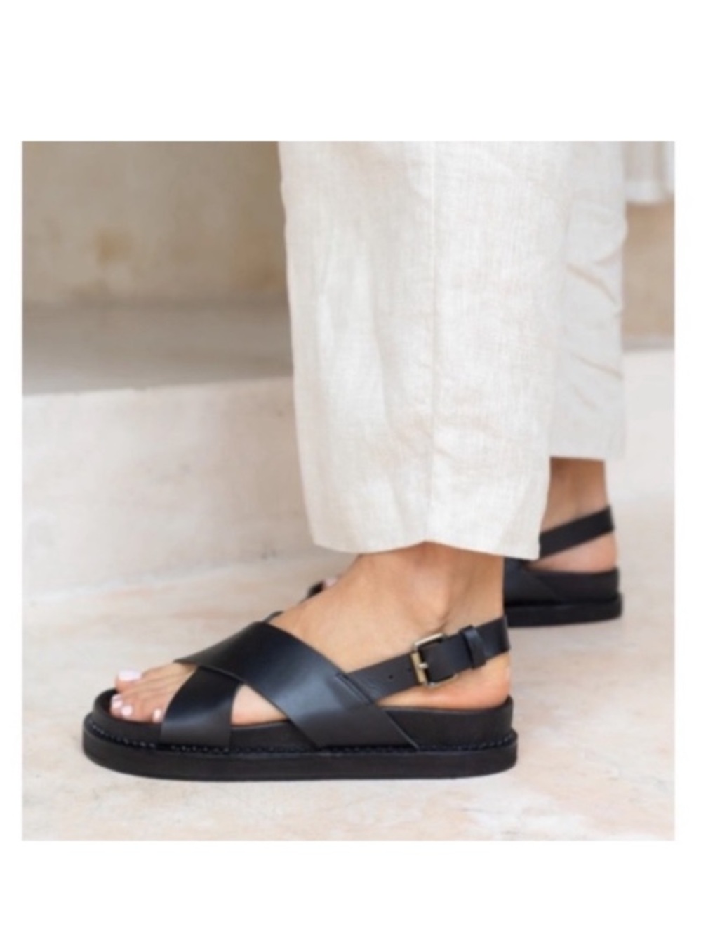 NWT!  LIBERTE CAPRI GENUINE LEATHER  SANDALS.